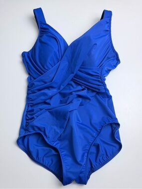 Miraclesuit One Piece Blue Swimsuit Underwire Padded Fixed Straps Size 12